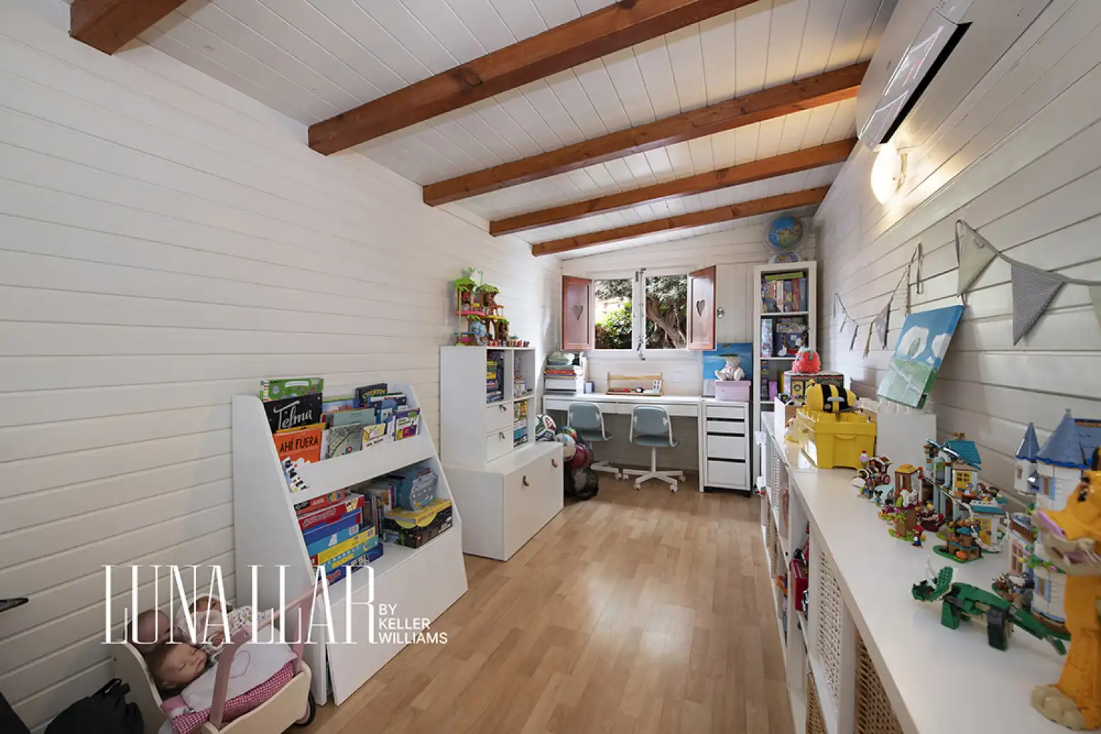 Bedroom of Houses for sale in Can Bou