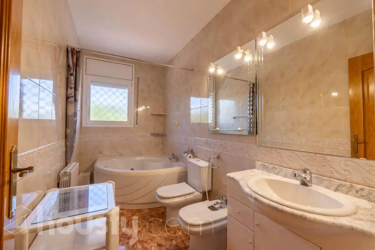 Baño de Casa o chalet en venta en Cunit con Calefacción, Jardín privado y Terraza