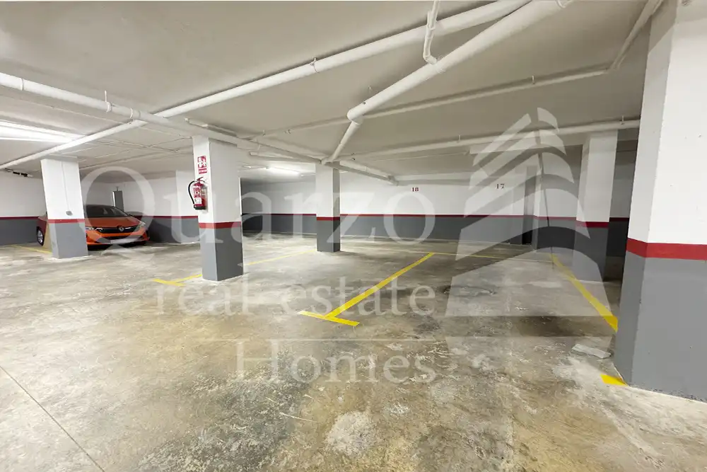 Parking of Flat for sale in Alfafar  with Furnished and Balcony