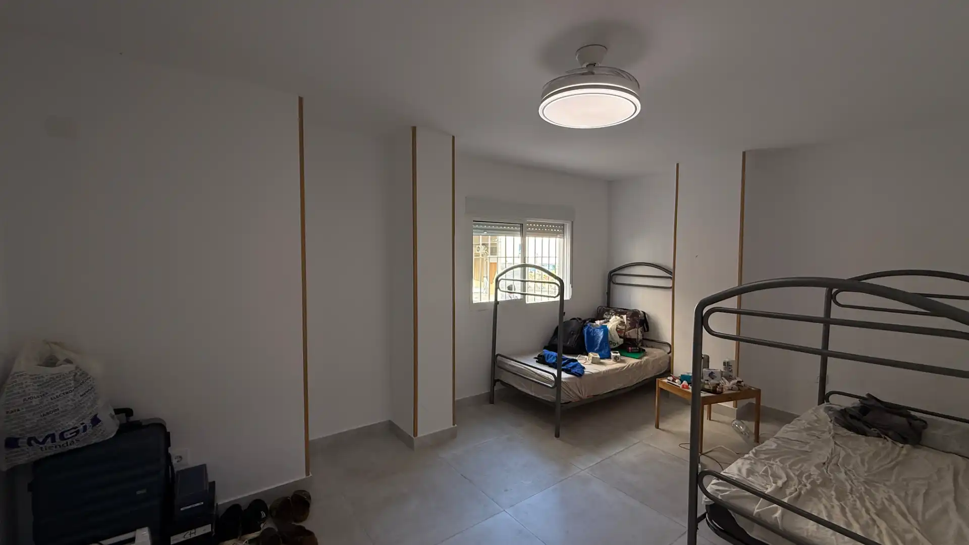 Habitación de Piso en venta en Águilas con Trastero, Lavadora y TV