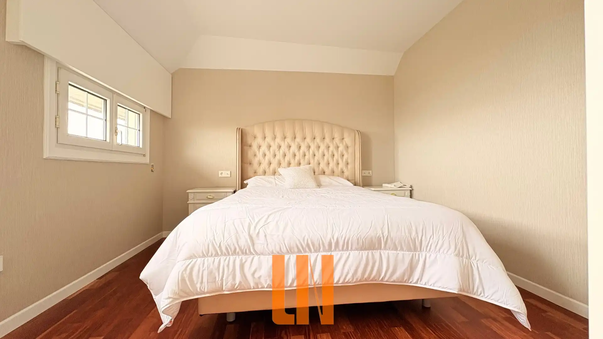 Habitación de Casa o chalet en venta en A Coruña Capital  con Calefacción, Jardín privado y Parquet