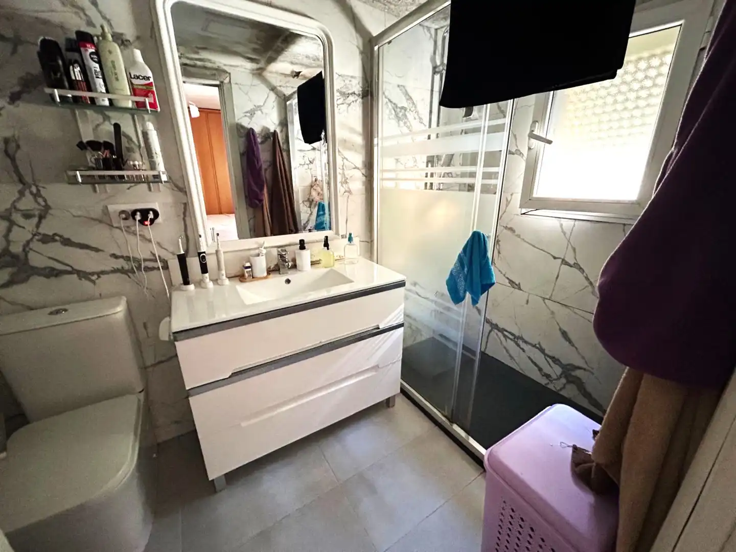 Baño de Piso en venta en Sevilla con Aire acondicionado