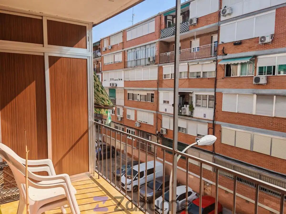 Balcony of Flat for rent in Madrid  with Heating, Terrace and Furnished