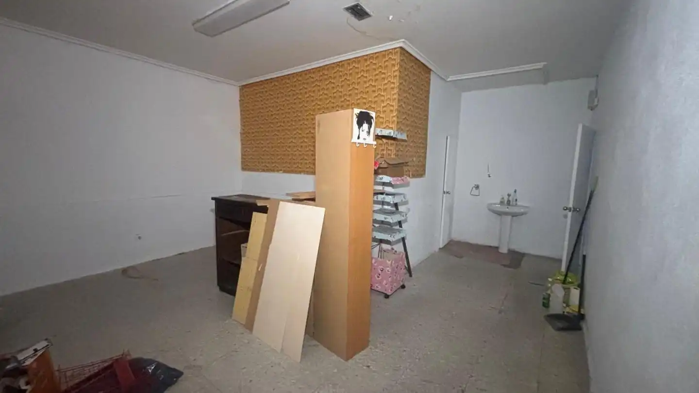 Local comercial en venta en De Francisco Aritio, imagen 6