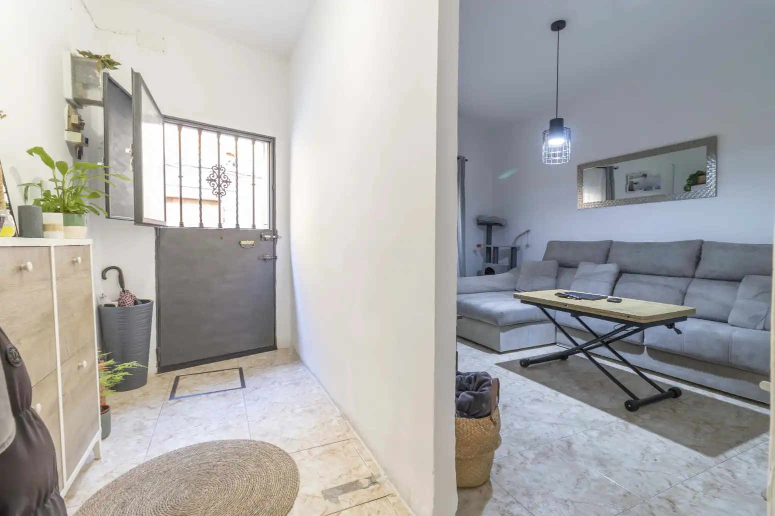 Detached homes for sale in Sevilla  with Air Conditioner