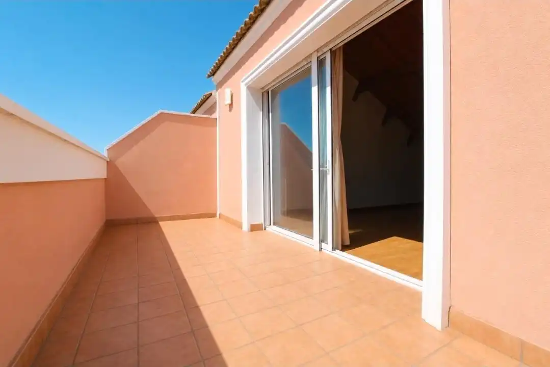 Terrassa de Casa adosada en venda en El Vendrell amb Calefacció, Jardí privat i Terrassa