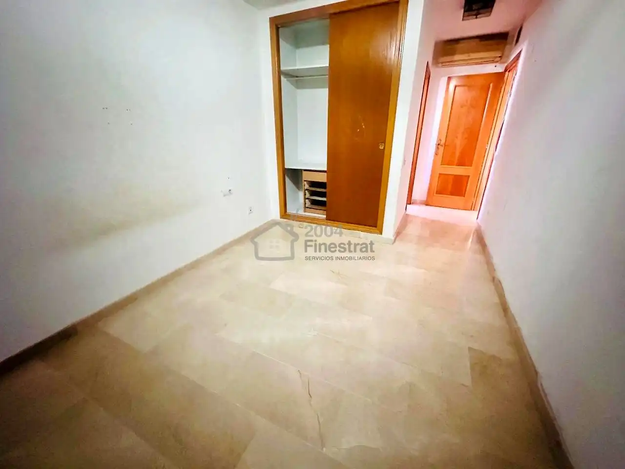 Apartamento en venta en Benidorm con Terraza y Alarma