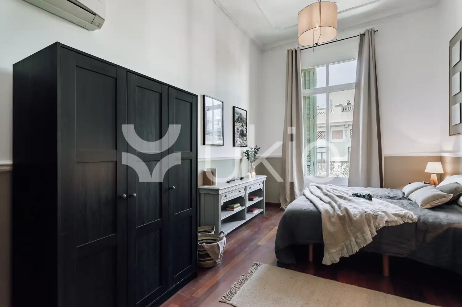 Schlafzimmer von Wohnungen zur Miete in Barcelona mit Klimaanlage, Heizung und Möbliert