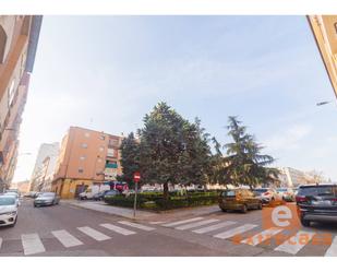 Vista exterior de Local de lloguer en Badajoz Capital amb Aire condicionat