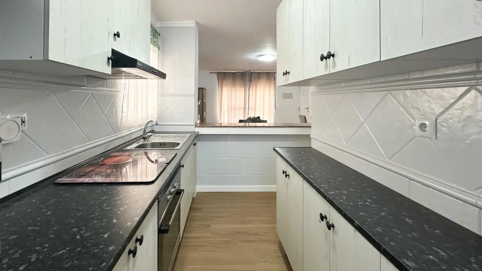 Cocina de Dúplex en venta en San Miguel de Salinas