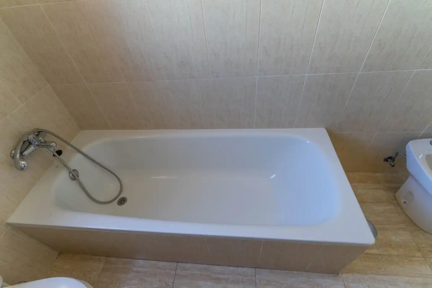 Bany de Pis en venda en Alhaurín El Grande amb Terrassa, Traster i Moblat