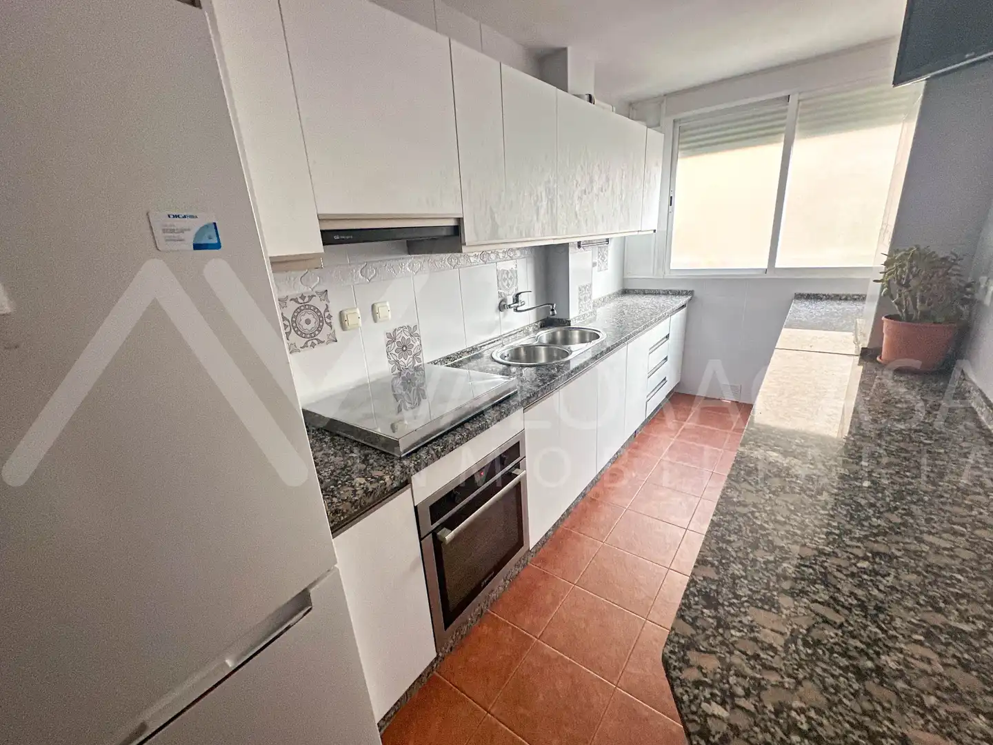 Flat for rent in Parque Ayala - Jardín de la Abadía - Huelín