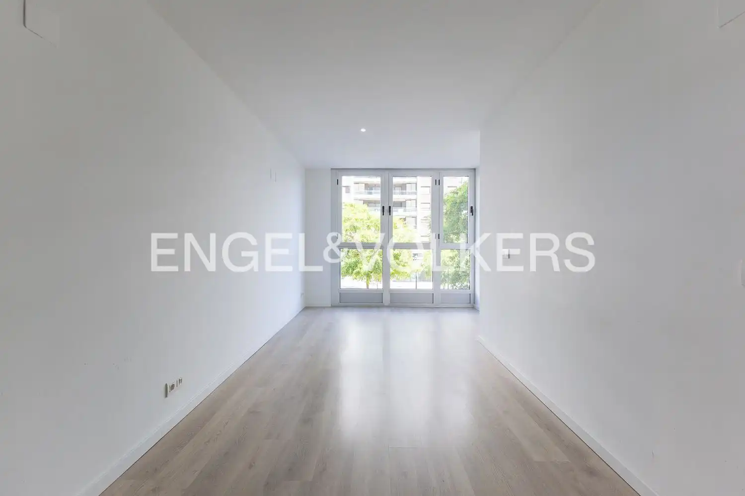 Piso con piscina en venta en fernando abril martorell