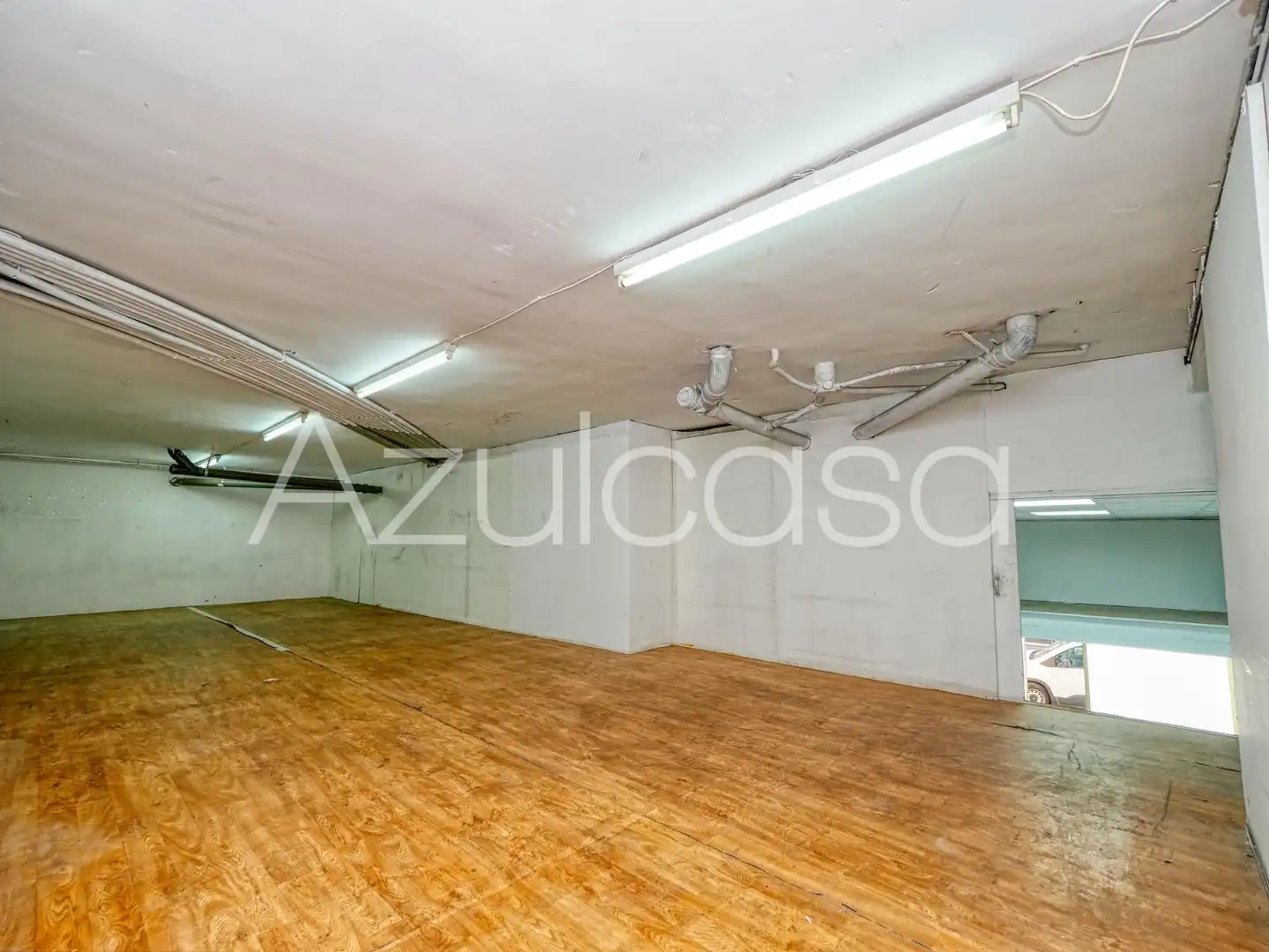 Commercial properties for sale in Alicante / Alacant  with Air Conditioner