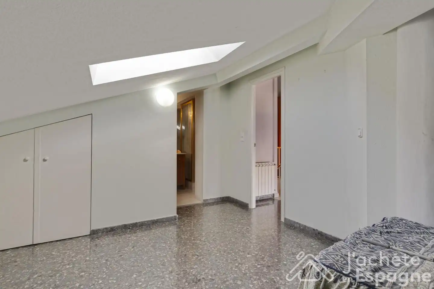 Maisonette zum Verkauf in Valencia mit Klimaanlage, Heizung und Terrasse