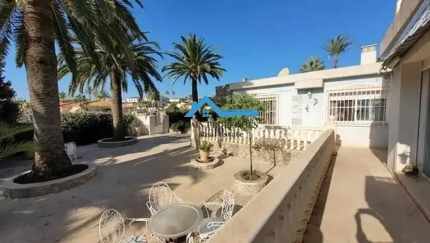 Exterior view of Houses for sale in L'Alfàs del Pi  with Air Conditioner, Heating and Private garden
