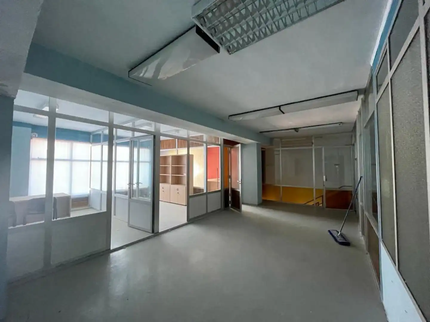 Business premises for sale in Oeste, imagen 2