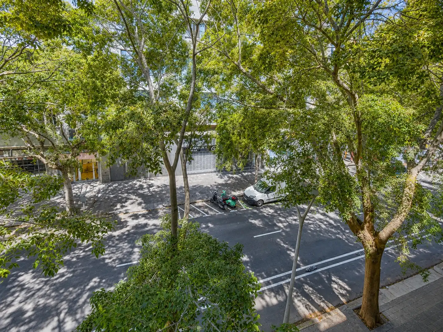 Vista exterior de Pis en venda en Barcelona amb Aire condicionat, Calefacció i Parquet