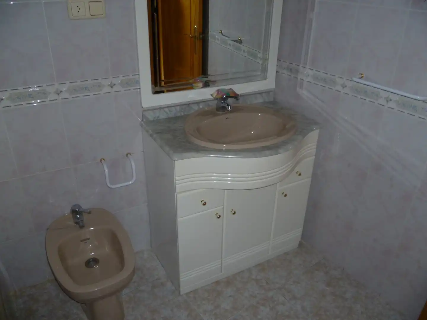 Bathroom of Houses for sale in Siles  with Air Conditioner, Terrace and Furnished