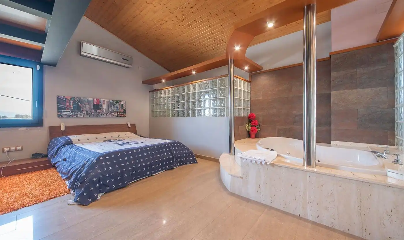 Habitación de Casa o chalet en venta en Vilobí del Penedès con Aire acondicionado, Calefacción y Terraza