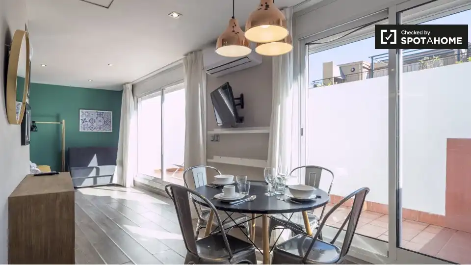 Flat with terrace to rent in Ciutat Vella