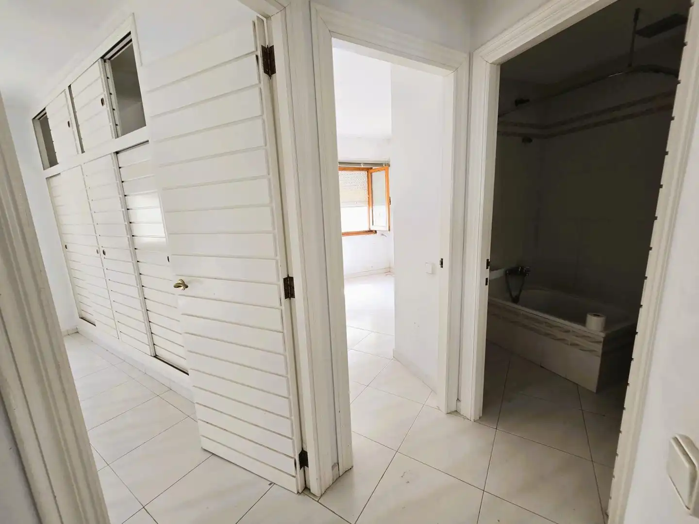 Haus oder Chalet zum Verkauf in Benidorm mit Privatgarten, Terrasse und Abstellraum