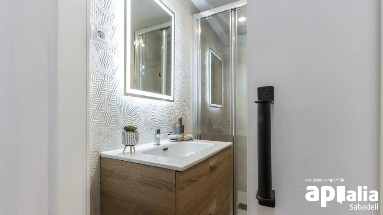 Baño de Piso en venta en Sabadell con Aire acondicionado, Calefacción y Parquet