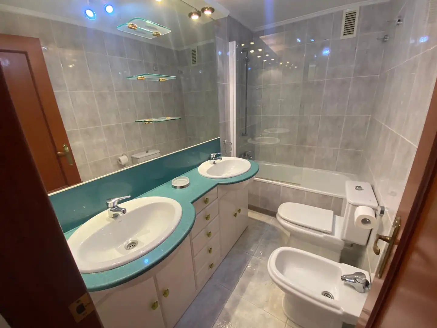 Baño de Piso en venta en Castro-Urdiales