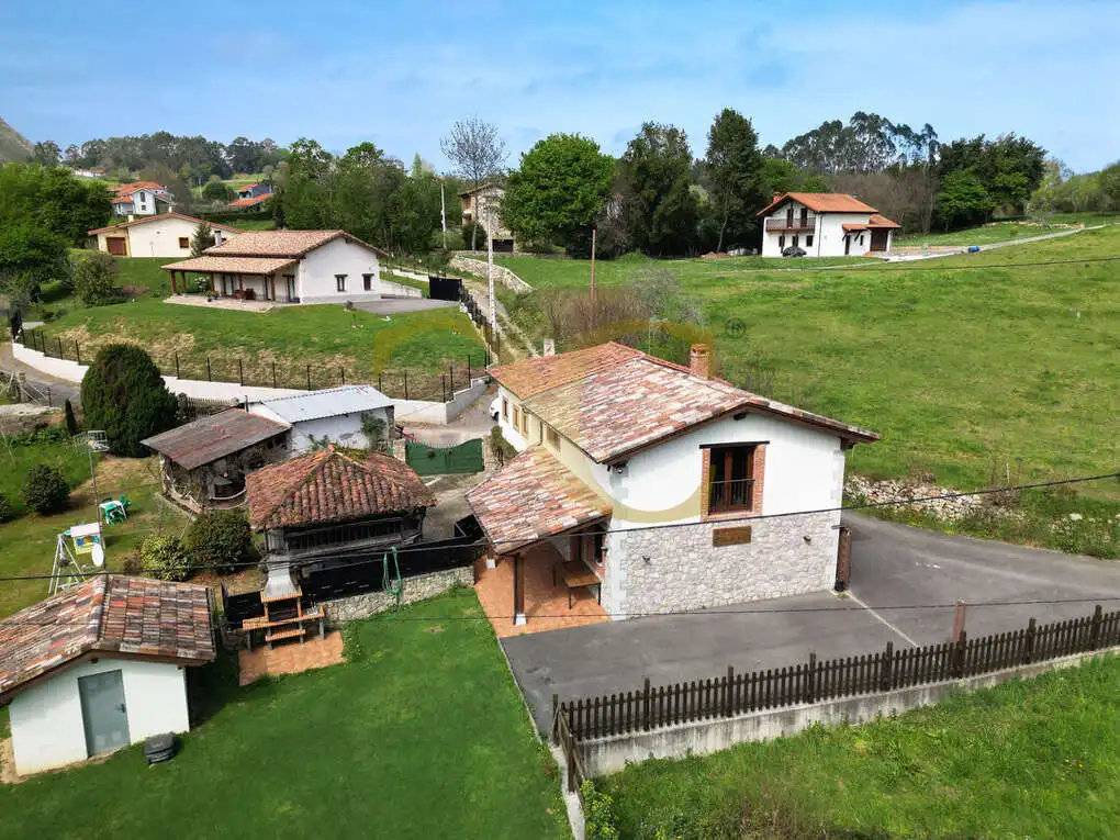 Vista exterior de Casa o chalet en venta en Ribadesella con Calefacción, Jardín privado y Trastero