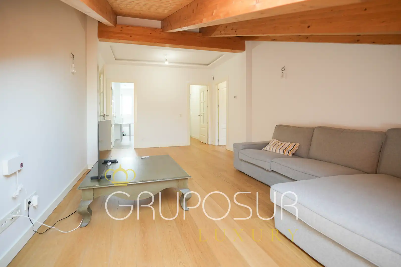 Wohnzimmer von Dachboden zum Verkauf in Valladolid mit Heizung, Parkett und Abstellraum