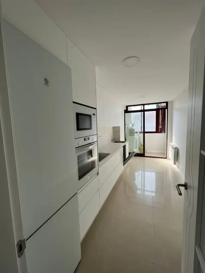 Kitchen of Flat for sale in Poio  with Heating, Parquet flooring and Oven