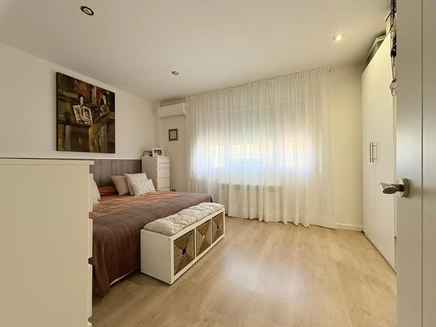 Dormitori de Casa adosada en venda en Sabadell amb Aire condicionat, Calefacció i Terrassa
