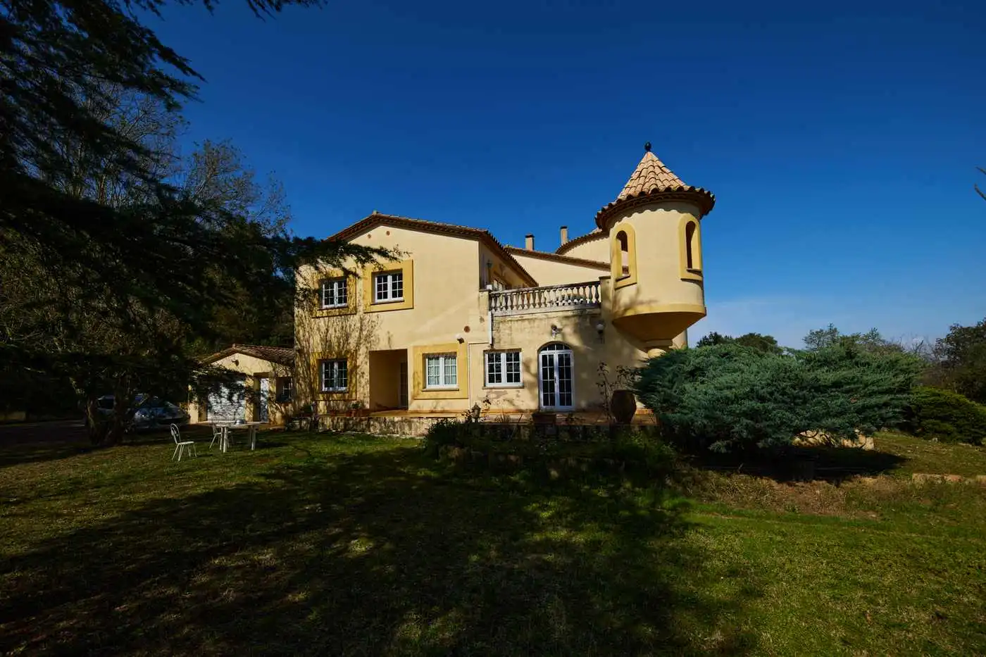 Vista exterior de Finca rústica en venta en Celrà con Calefacción, Jardín privado y Terraza