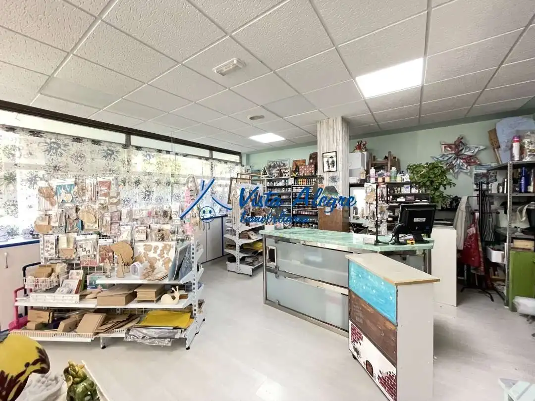 Locale commerciale in vendita a Calle Camilo José Cela, imagen 3