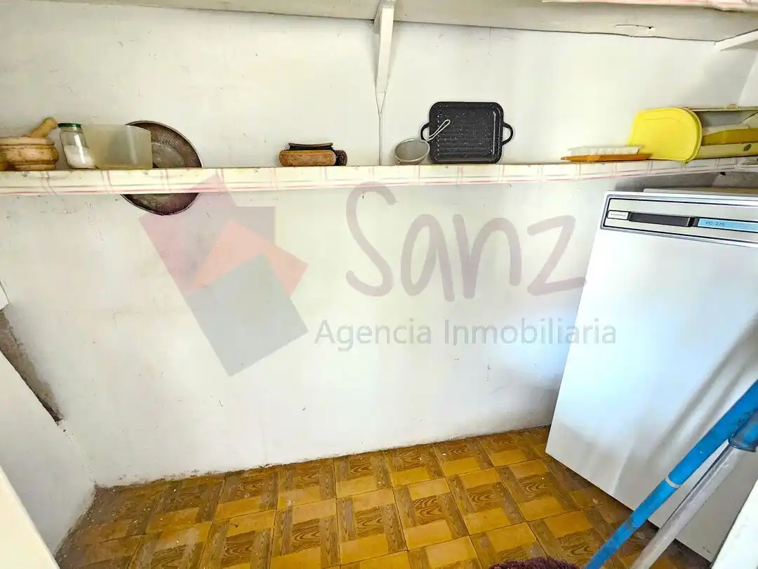 Cuina de Casa o xalet en venda en Cañas amb Terrassa, Traster i Balcó