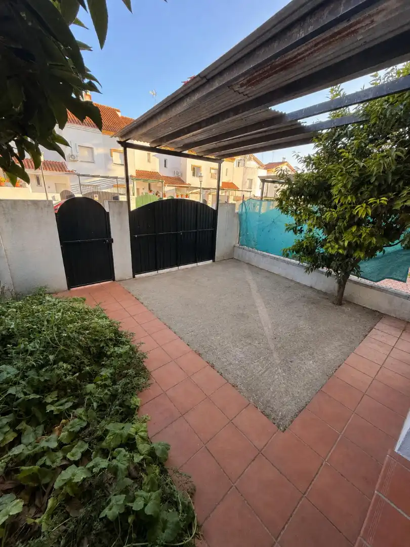 Terraza de Casa adosada en venta en Carrión de los Céspedes con Terraza