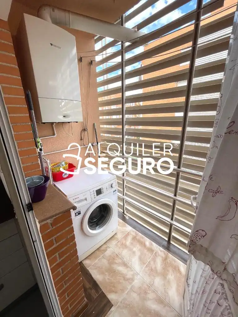 Appartamento con piscina in affitto a Ladera de los almendros, imagen 7