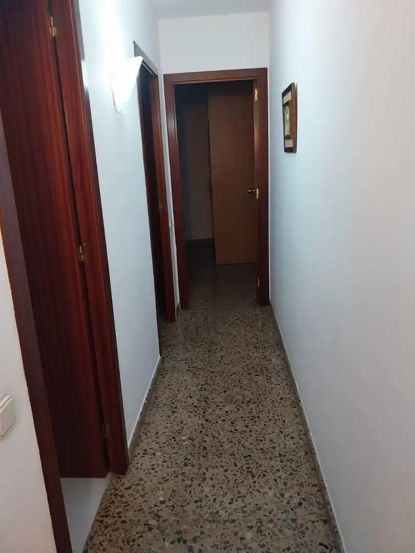 Flat for rent in Cornellà de Llobregat  with Air Conditioner, Heating and Balcony