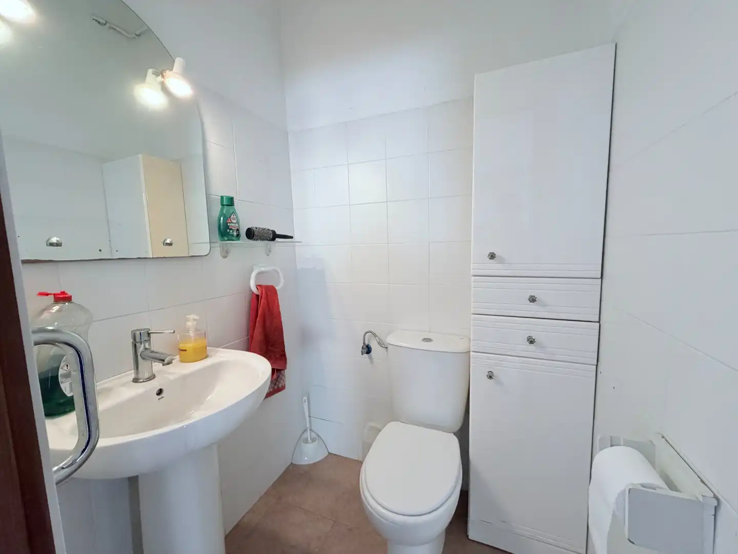 Bathroom of Houses for sale in Terrassa  with Air Conditioner, Heating and Private garden