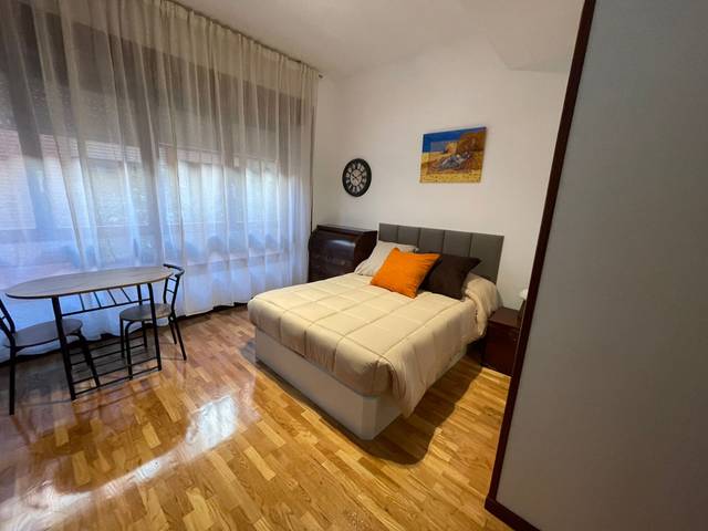 Piso en Alquiler en Oviedo - LA REGENTA en Casco Histórico