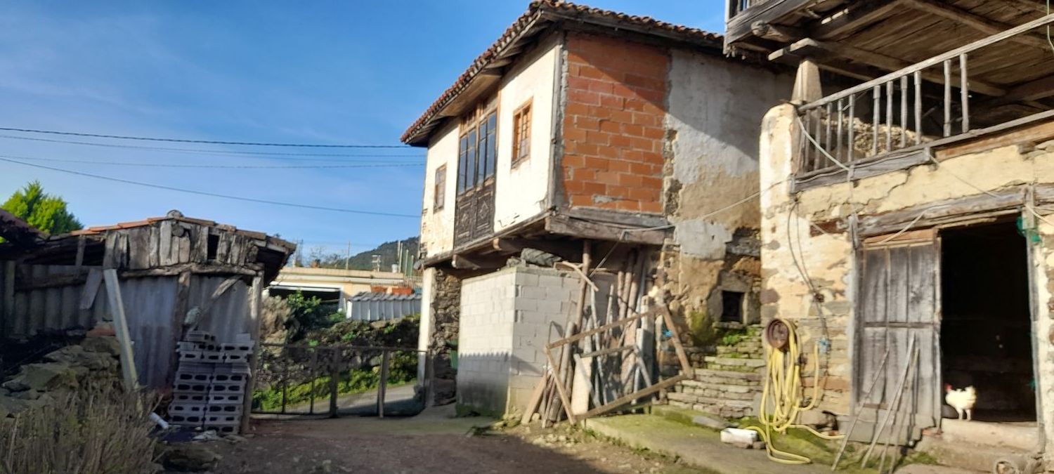 Exterior view of House or chalet for sale in Valdés - Luarca  with Terrace, Storage room and Swimming Pool