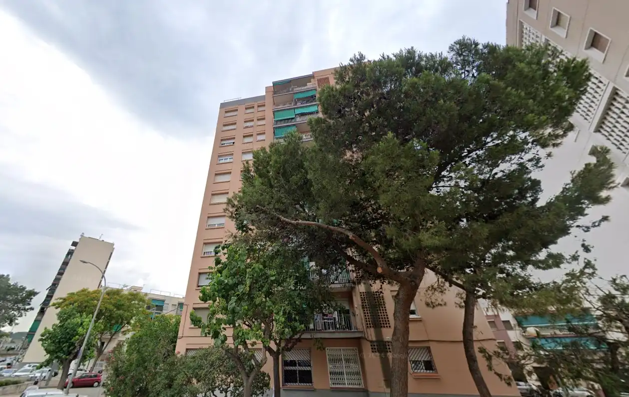 Vista exterior de Piso en venta en Sant Vicenç Dels Horts