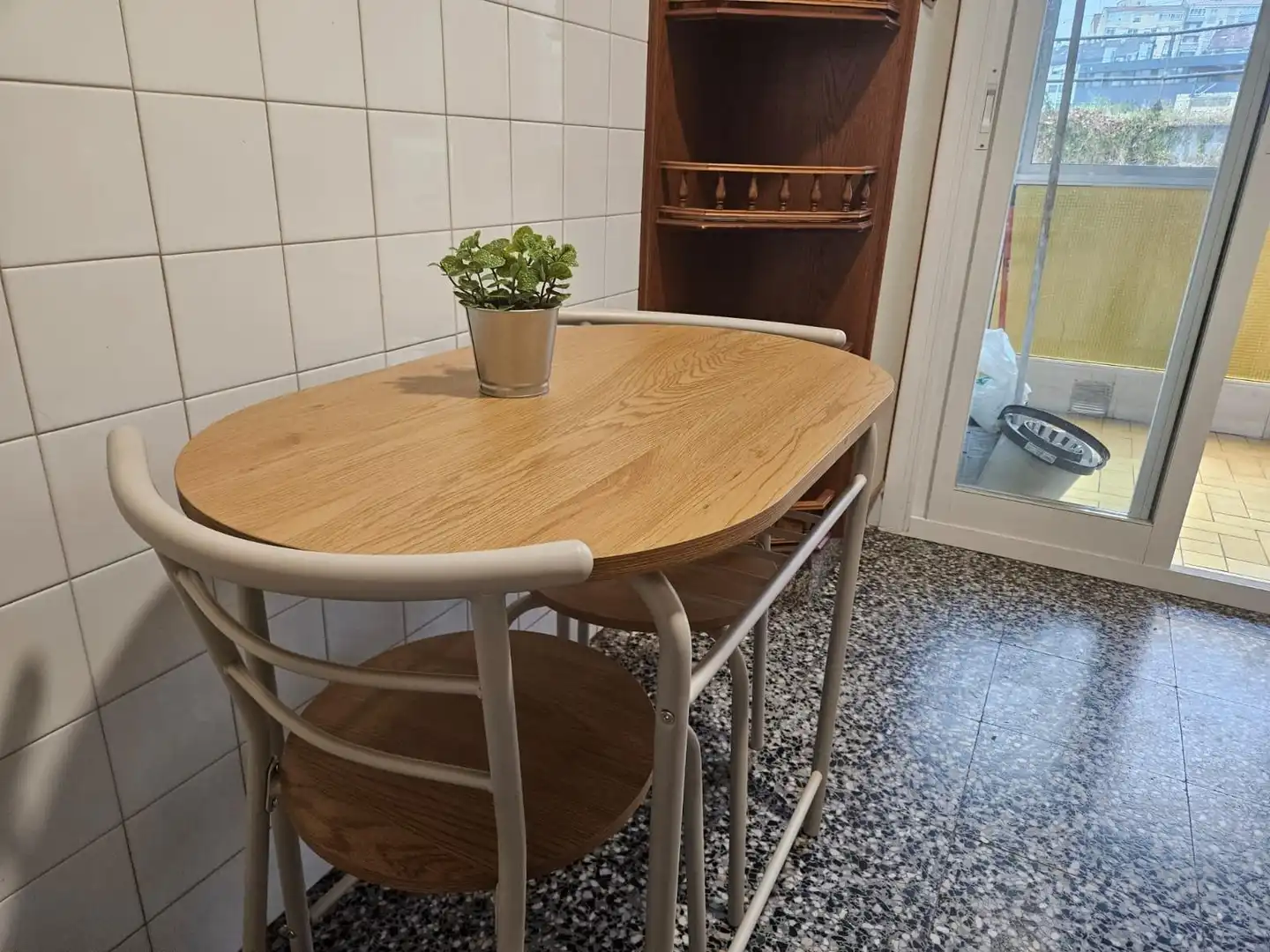 Menjador de Pis per a compartir en Ourense Capital  amb Calefacció, Moblat i Balcó