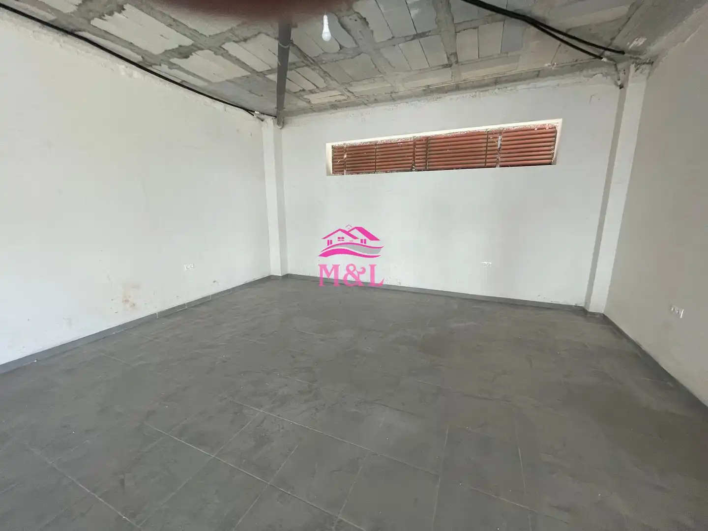 Local comercial en venda a Sur, imagen 4