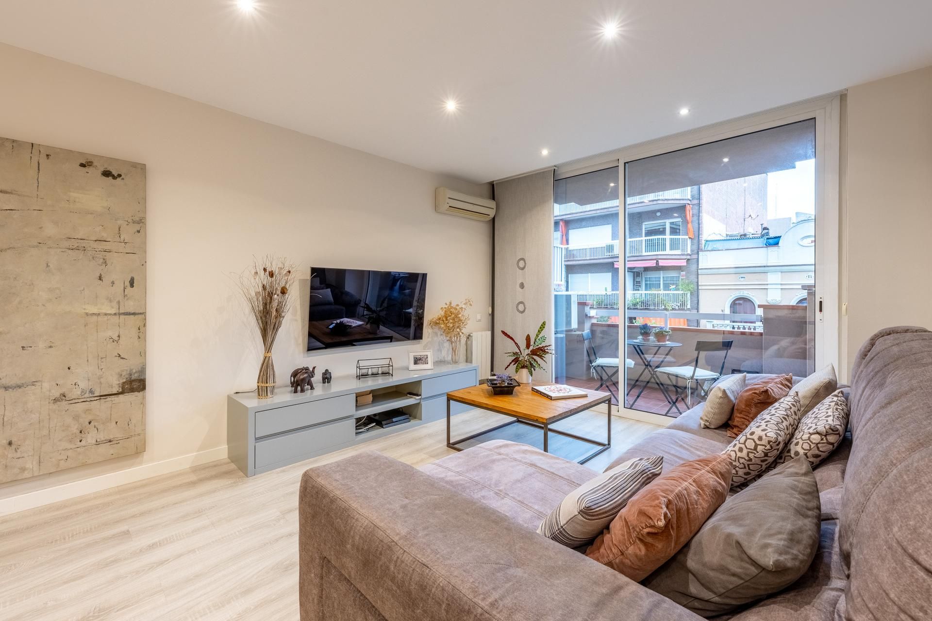 Piso en venta en Calàbria, La Nova Esquerra de l'Eixample, Eixample