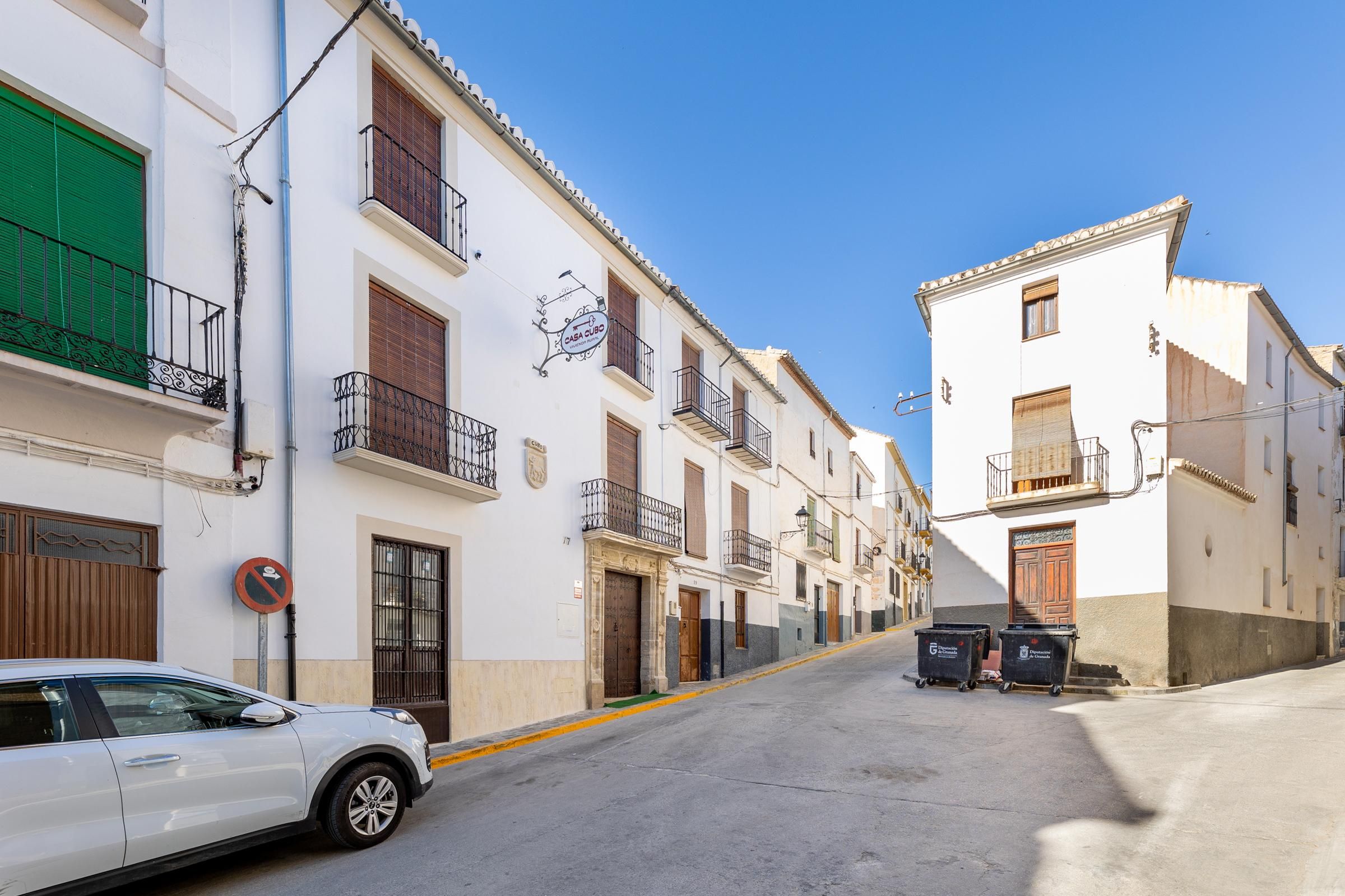Vista exterior de Edifici en venda en Alhama de Granada