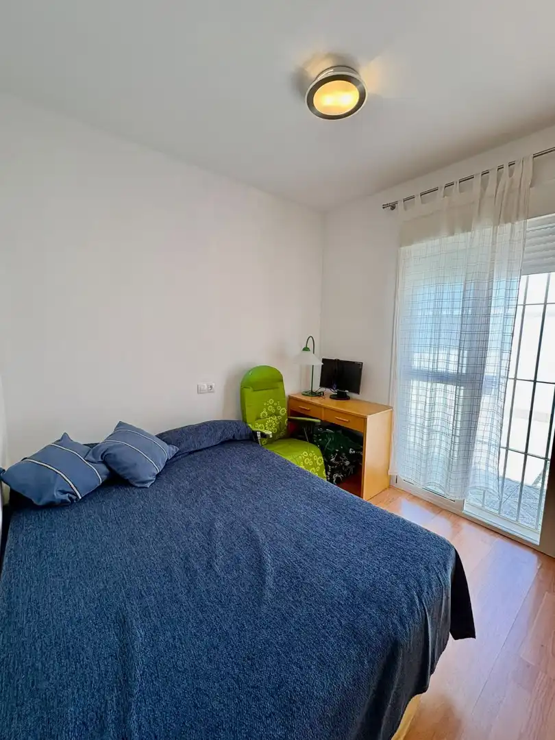 Dormitori de Casa o xalet en venda en Gerena amb Aire condicionat, Calefacció i Terrassa