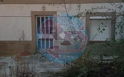 Casa o xalet en venda en León Capital  amb Jardí privat