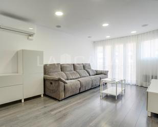 Living room of Flat for sale in  Barcelona Capital  with Air Conditioner