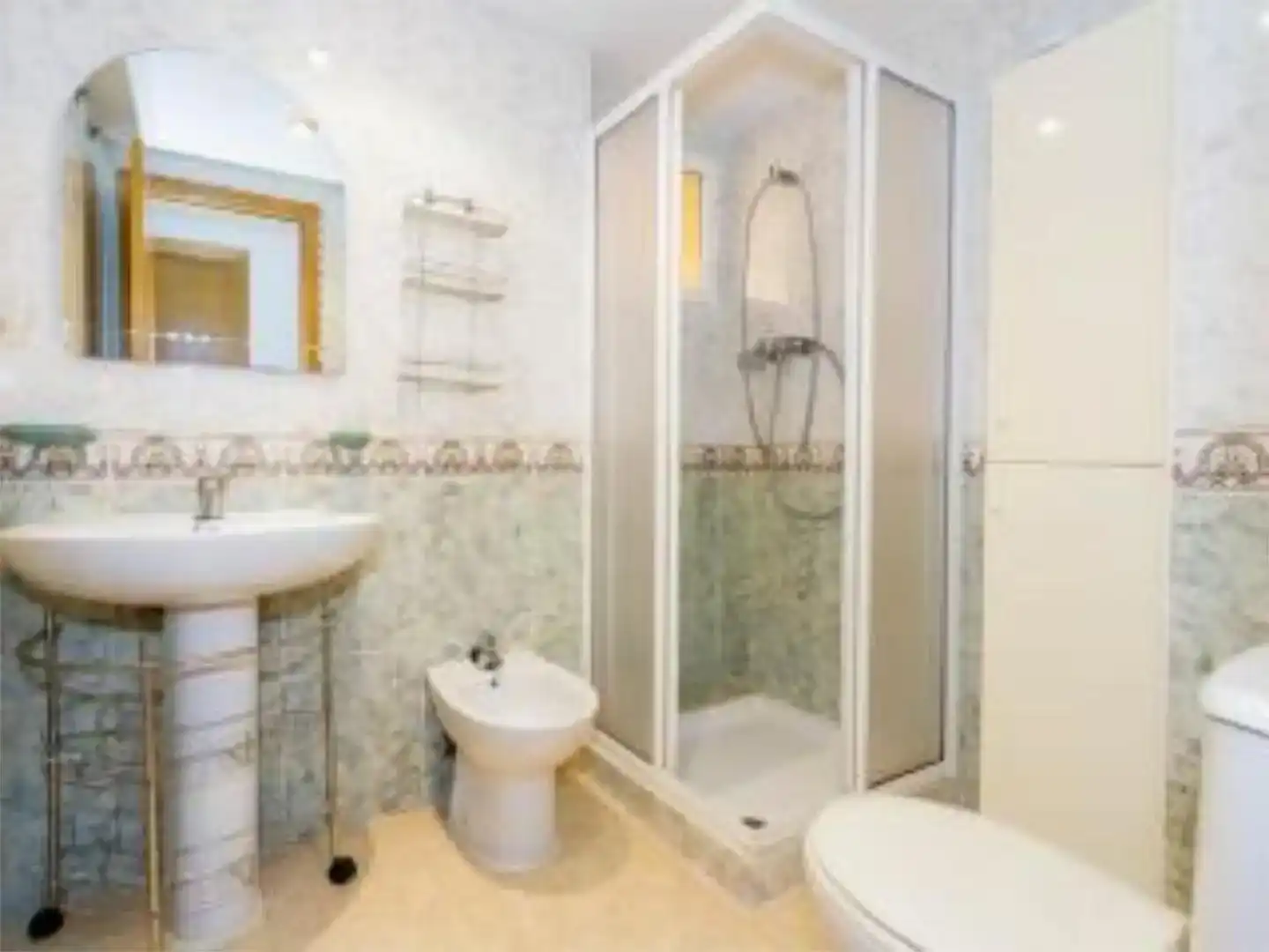 Badezimmer von Wohnungen zur Miete in Oropesa del Mar / Orpesa mit Klimaanlage, Schwimmbad und Balkon